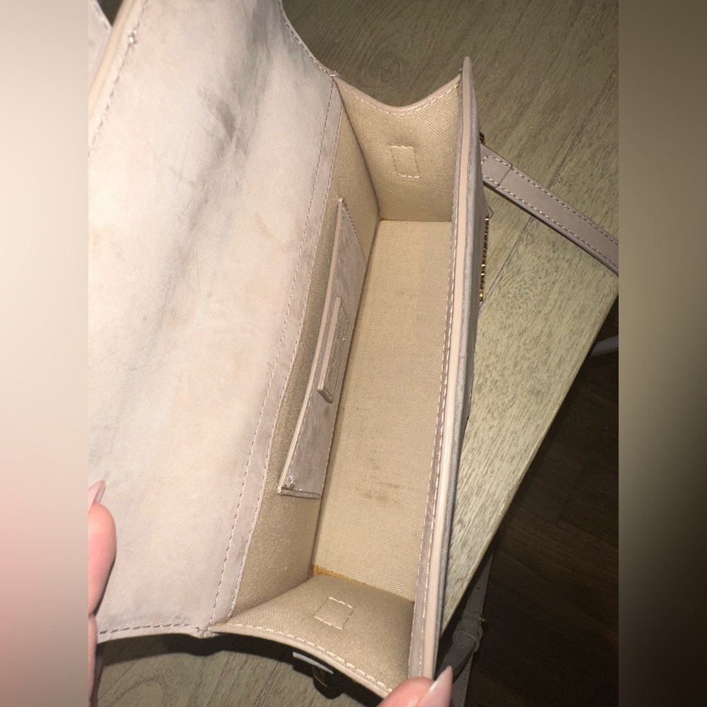 Jacquemus Cream Leather Bag - Picture 10 of 10